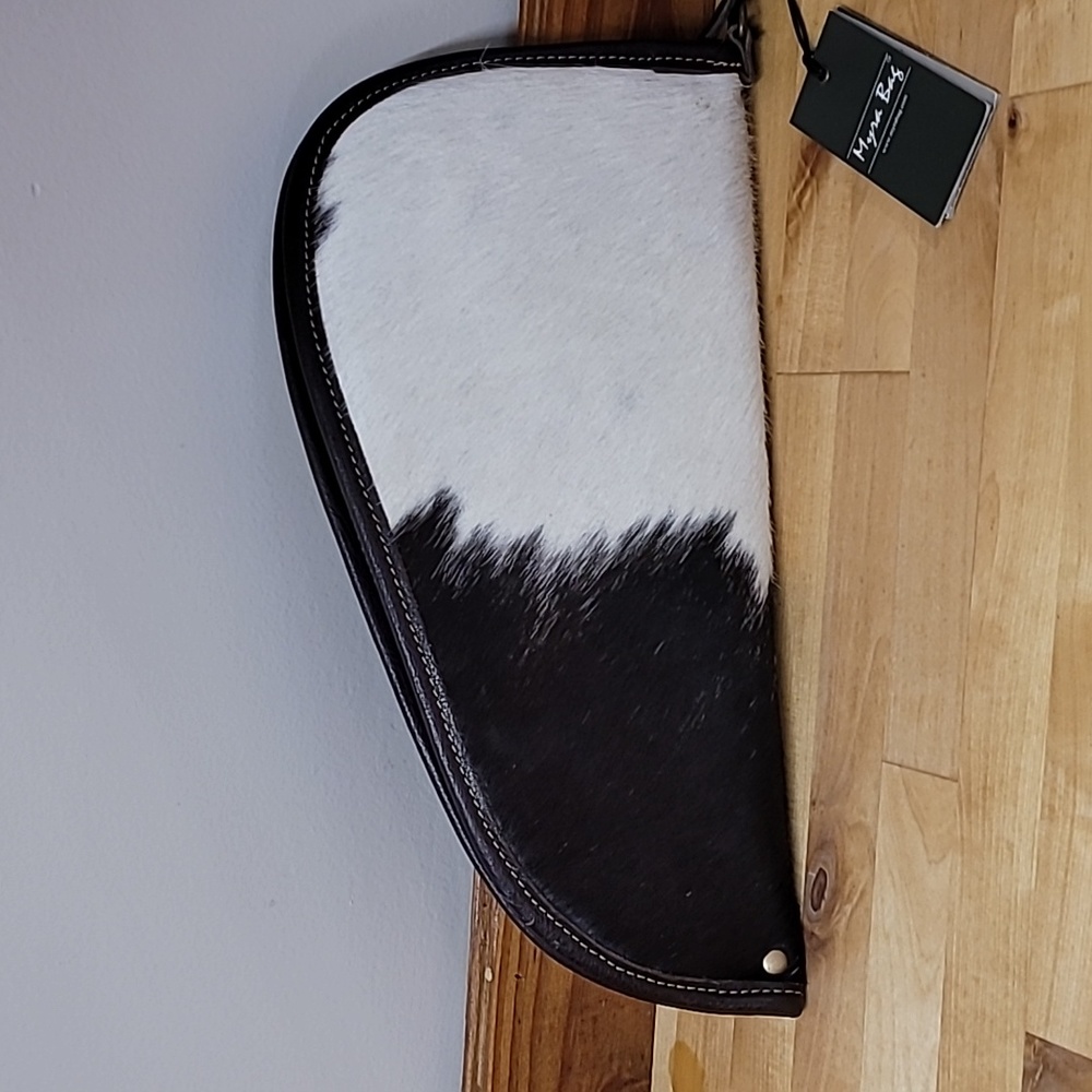 Myra 15" Gn Cover